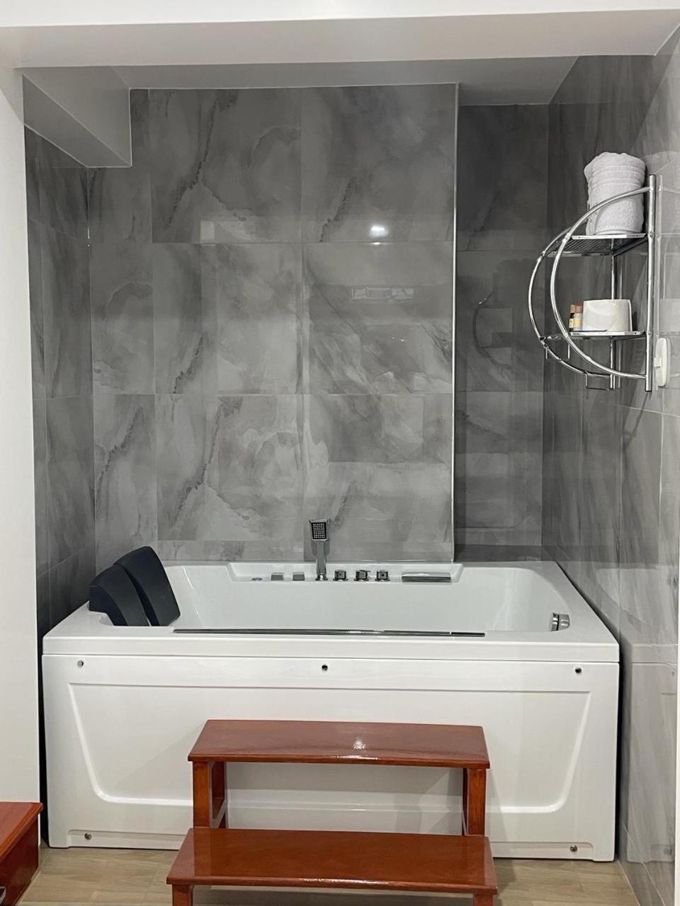 Hotel Americano 하엔 외부 사진