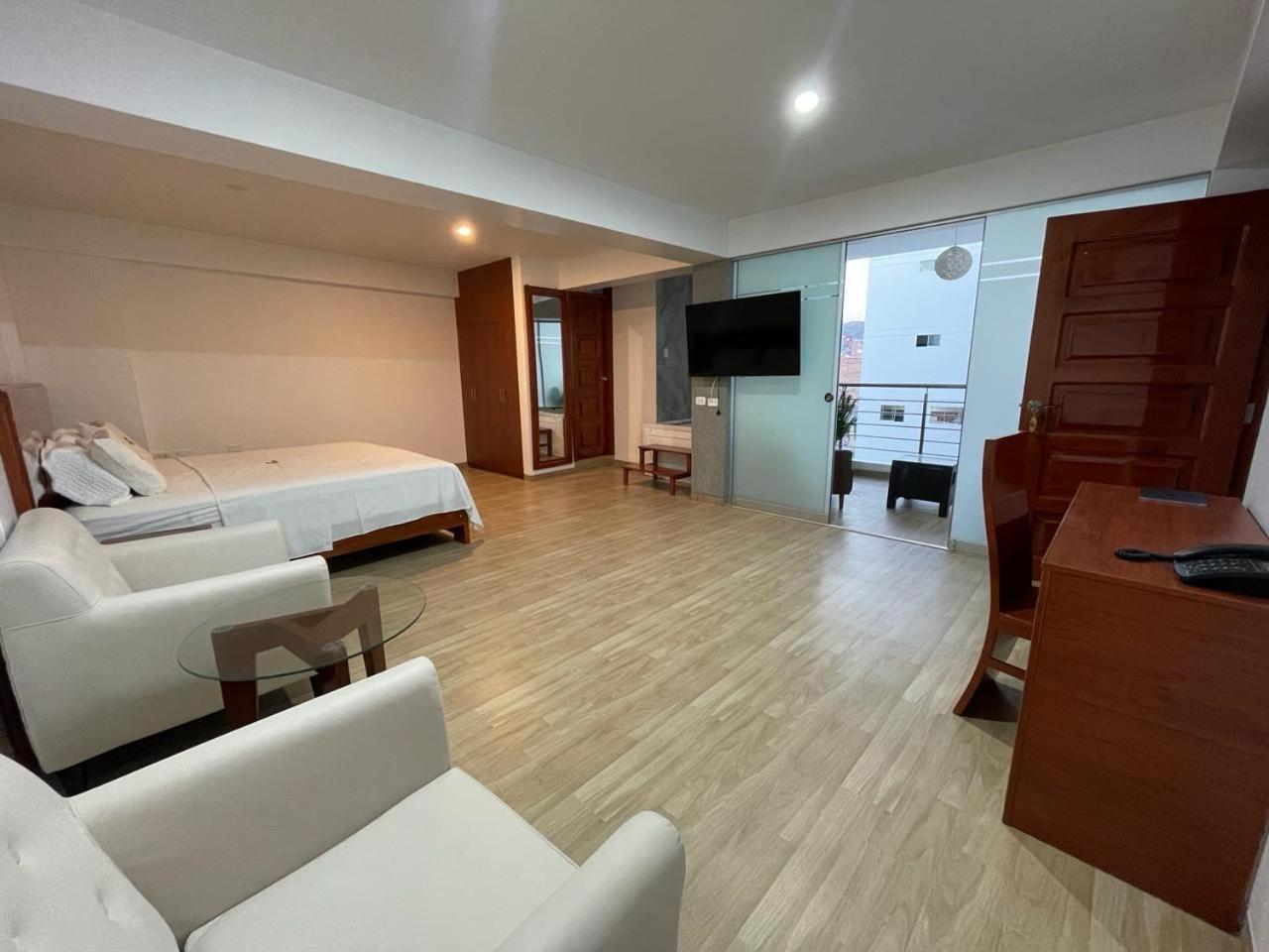 Hotel Americano 하엔 외부 사진